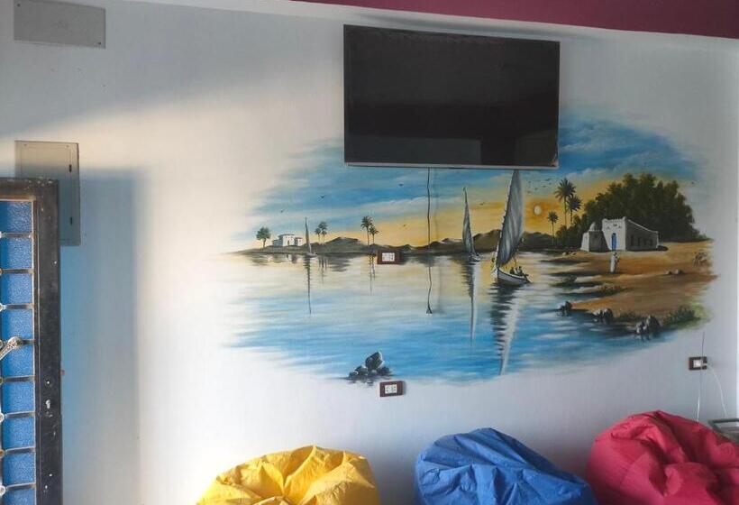 تختخواب و صبحانه Nukud Guest House