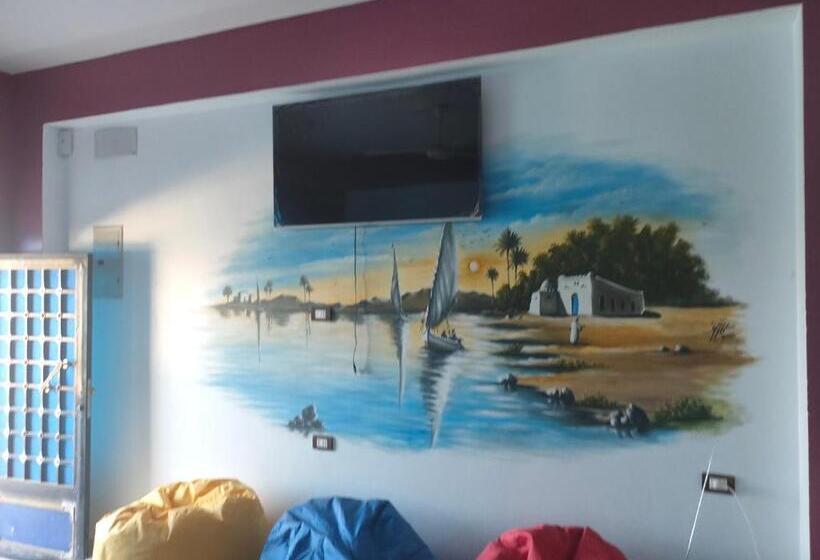 تختخواب و صبحانه Nukud Guest House