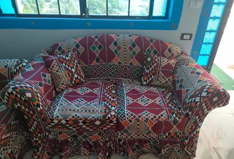 تختخواب و صبحانه Nukud Guest House