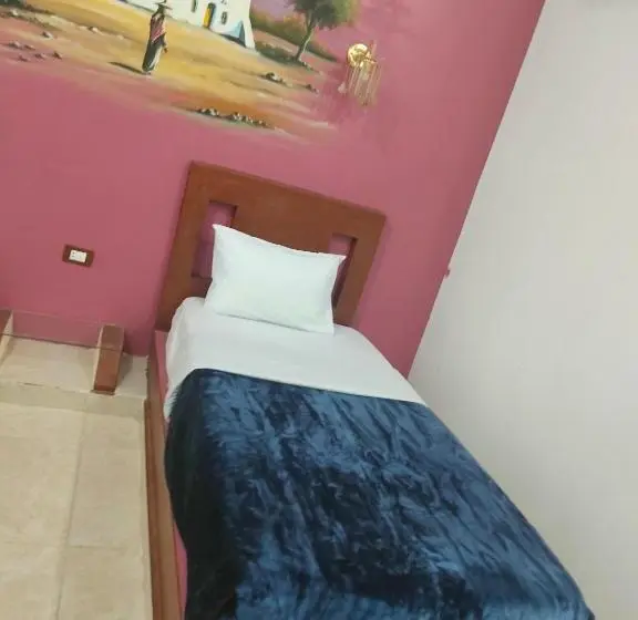 تختخواب و صبحانه Nukud Guest House