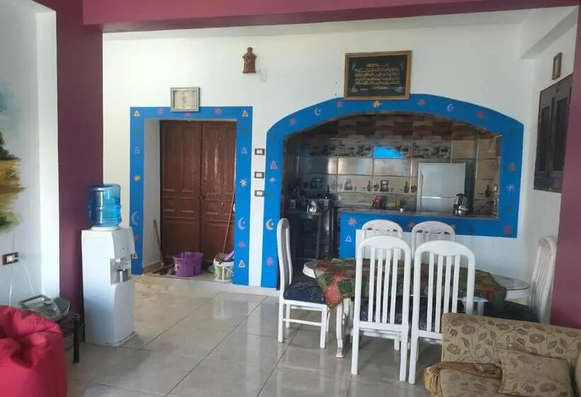تختخواب و صبحانه Nukud Guest House