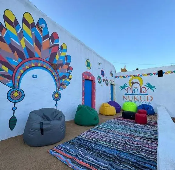 تختخواب و صبحانه Nukud Guest House