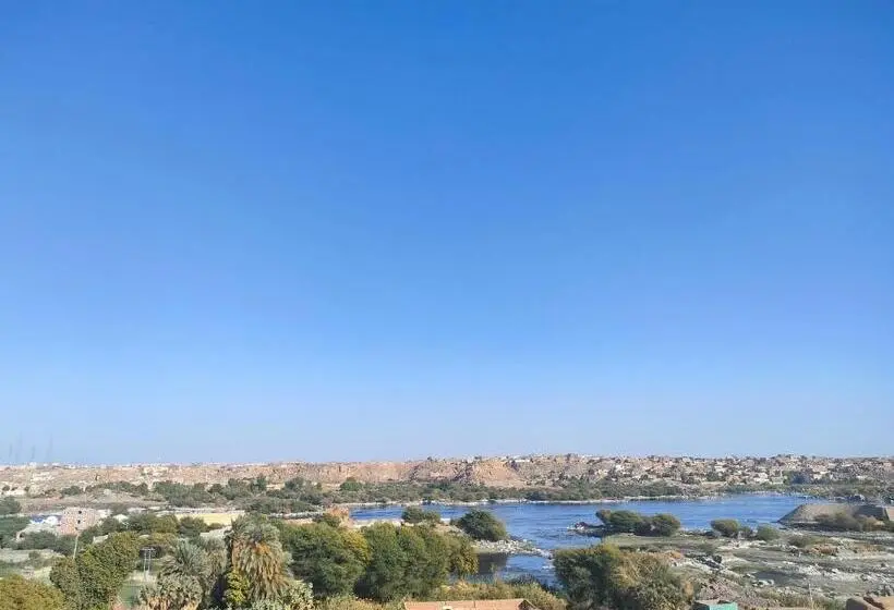 تختخواب و صبحانه Nukud Guest House