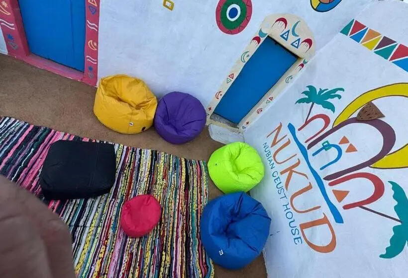 تختخواب و صبحانه Nukud Guest House