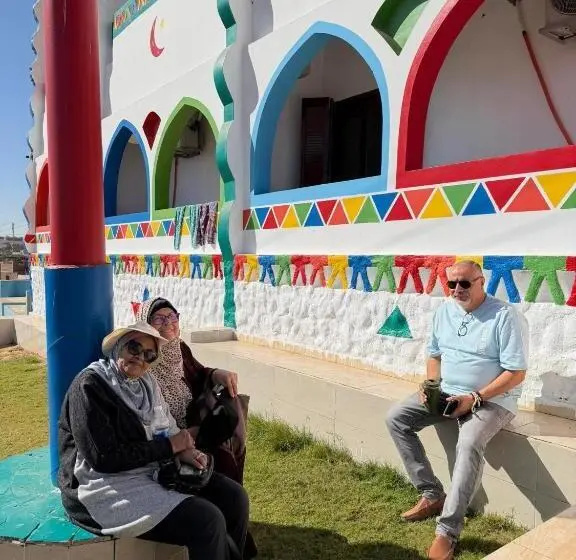 تختخواب و صبحانه Nukud Guest House