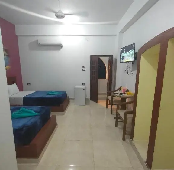 تختخواب و صبحانه Nukud Guest House