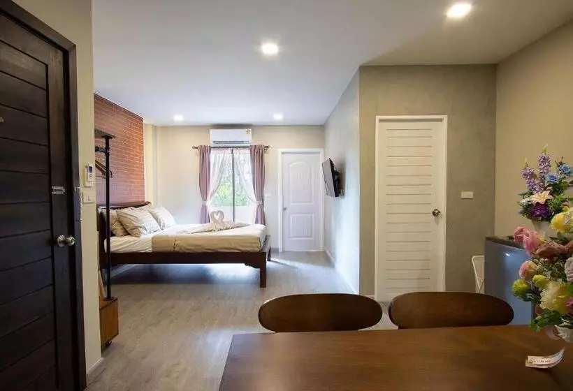 Gate78 Hostel Maephim Beach