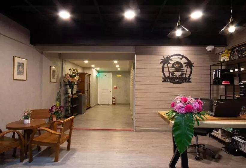 Gate78 Hostel Maephim Beach