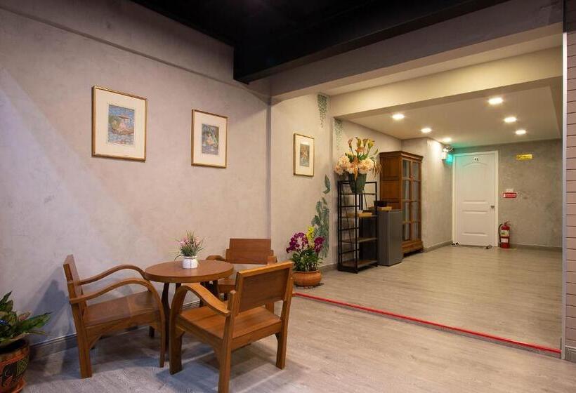 Gate78 Hostel Maephim Beach