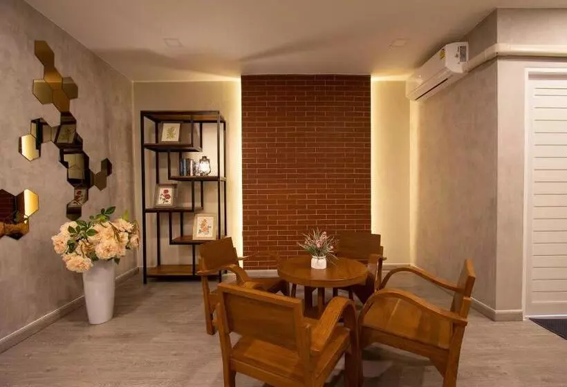 Gate78 Hostel Maephim Beach