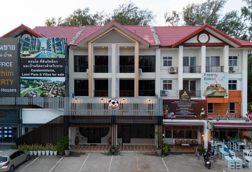 Gate78 Hostel Maephim Beach