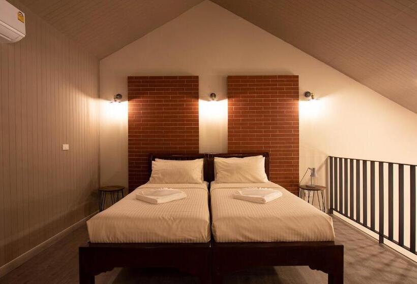 Gate78 Hostel Maephim Beach