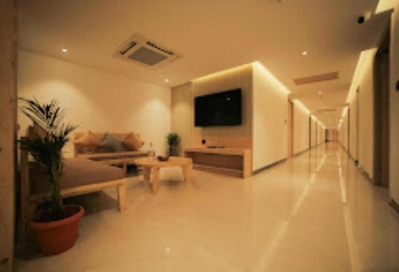 Hotel Max Prime, Madurai