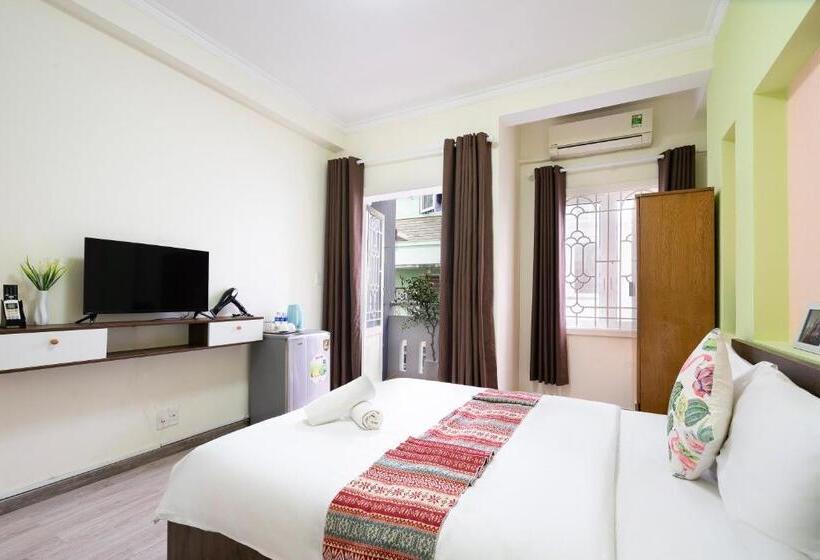 هتل Planet Homestay