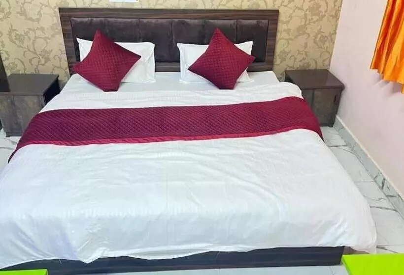 ホテル Vrindavan Ratnagiri