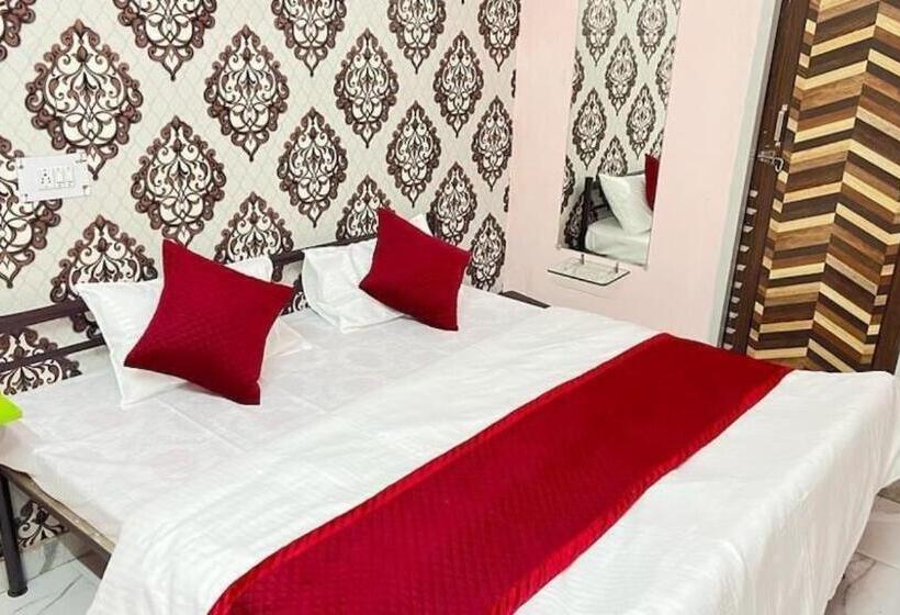 Hotel Vrindavan Ratnagiri