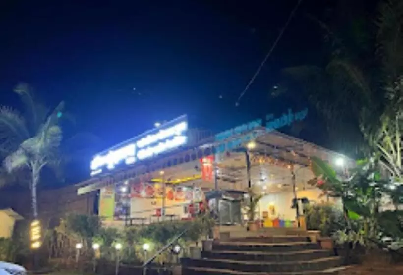 ホテル Vrindavan Ratnagiri