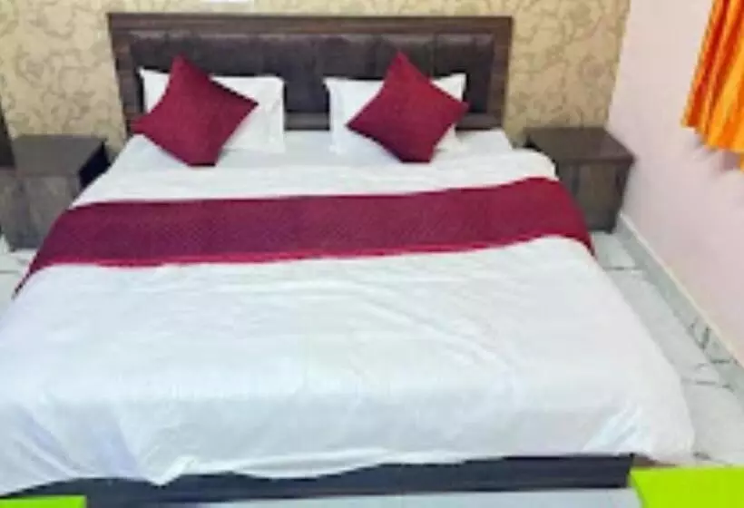 ホテル Vrindavan Ratnagiri