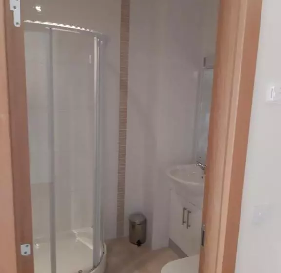 Lila Lake Isle Luxury Apart