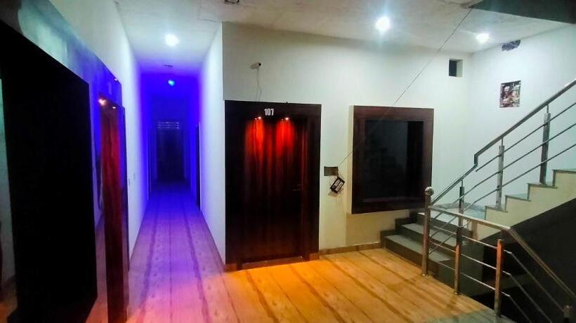 Oyo Hotel Satyam Tower