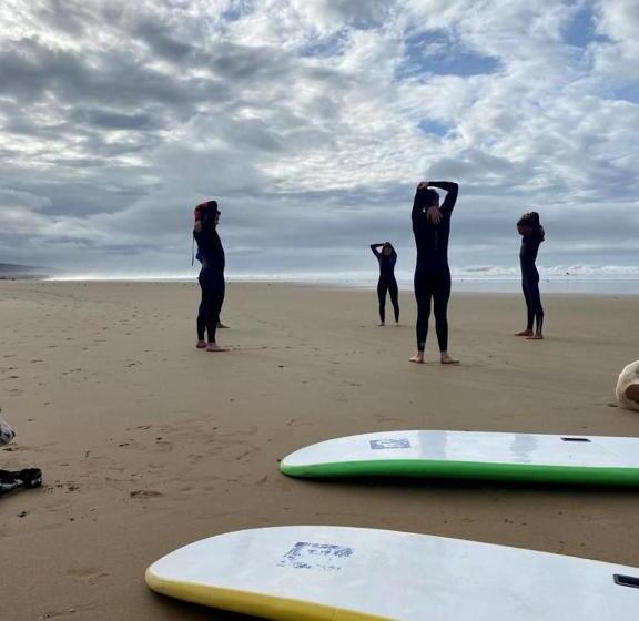 פנסיון Africa Surf House