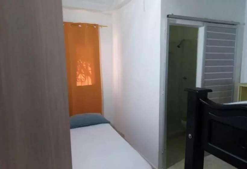 پانسیون Hostal Paloma Café