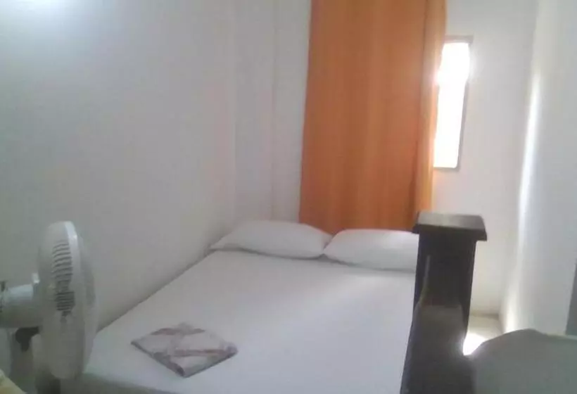 پانسیون Hostal Paloma Café