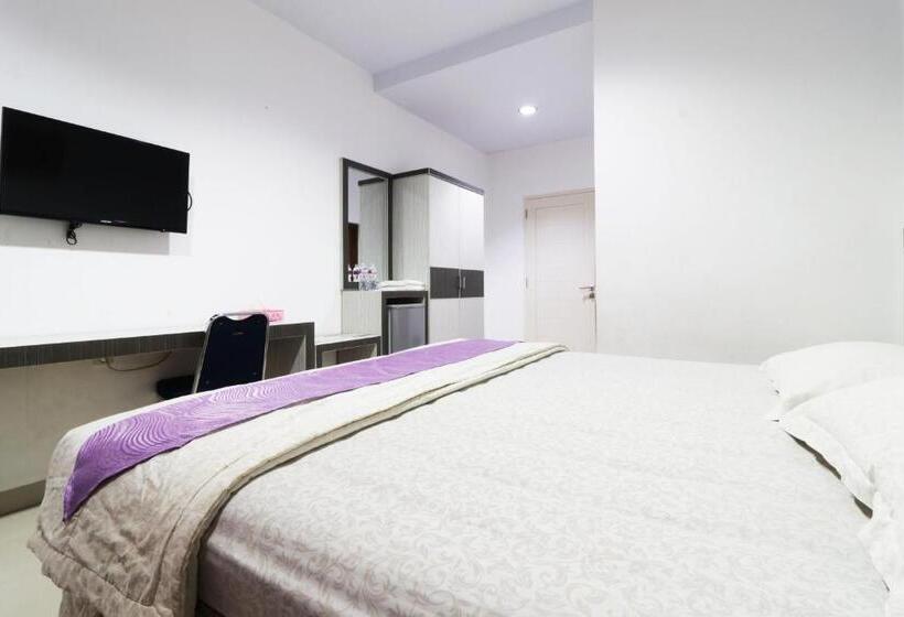 Pensjonat Paus Guest House Pekanbaru