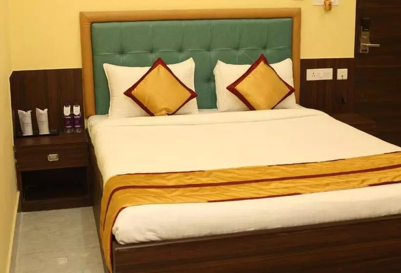 پانسیون Shangri La