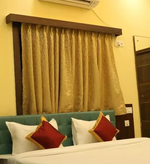 پانسیون Shangri La