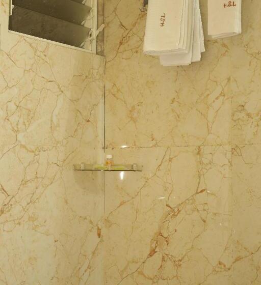 膳宿费 Shangri La