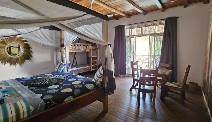 Aamiaismajoitus (B&B) Waka Waka