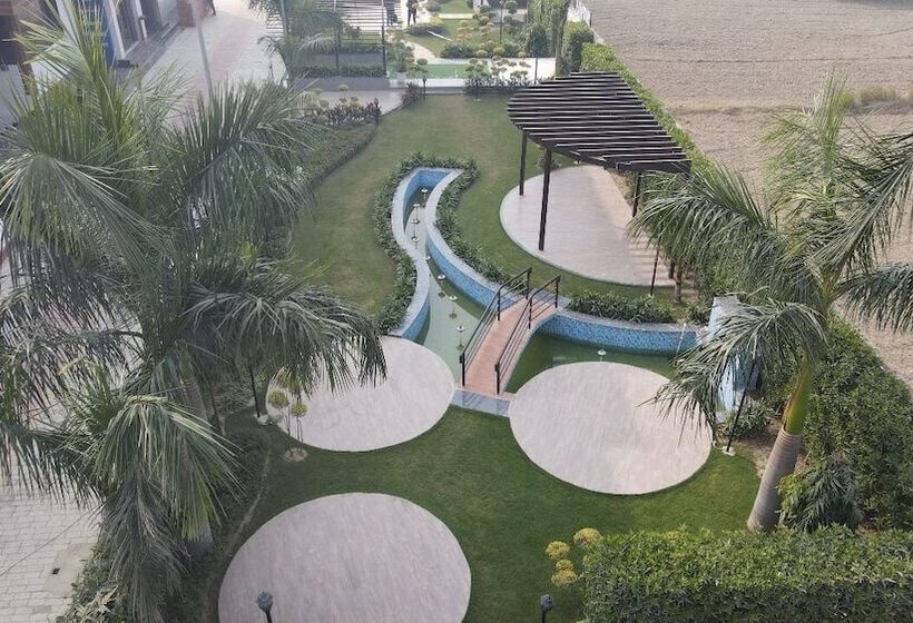 Hotel Comfort Inn Pratapvasini