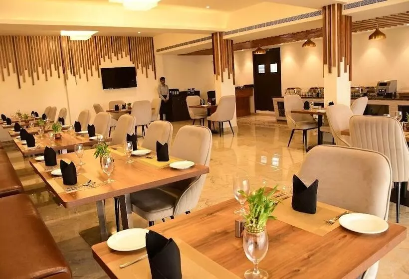 Hotelli Comfort Inn Pratapvasini