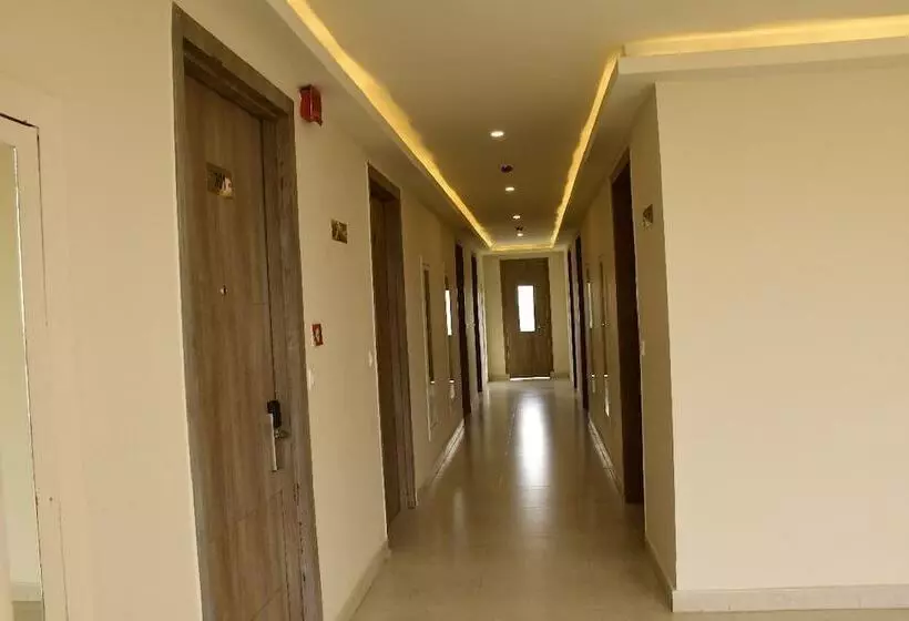 Hotelli Comfort Inn Pratapvasini