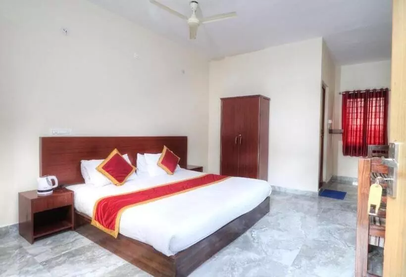 ホテル Coorg The Bliss Avani