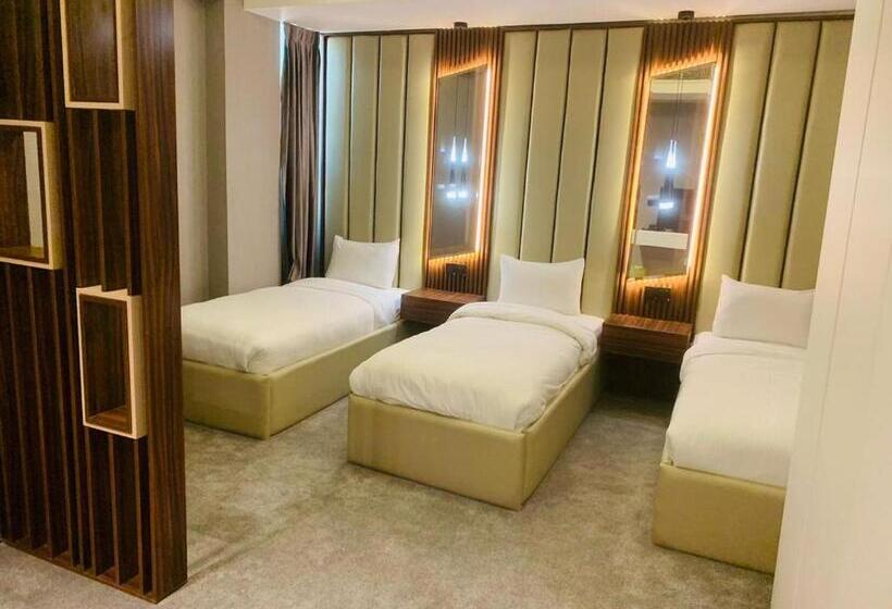 هتل The Capital Heart