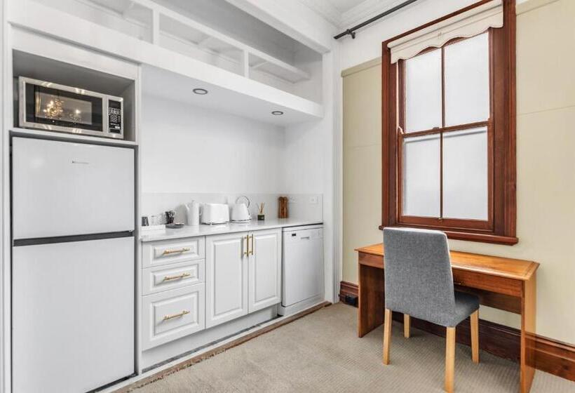 בית מלון כפרי The Mansion