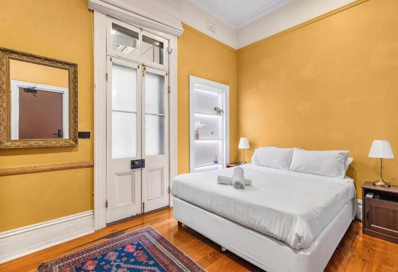 בית מלון כפרי The Mansion