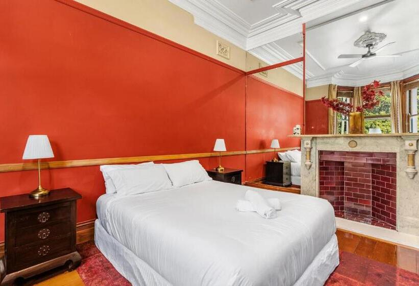 בית מלון כפרי The Mansion