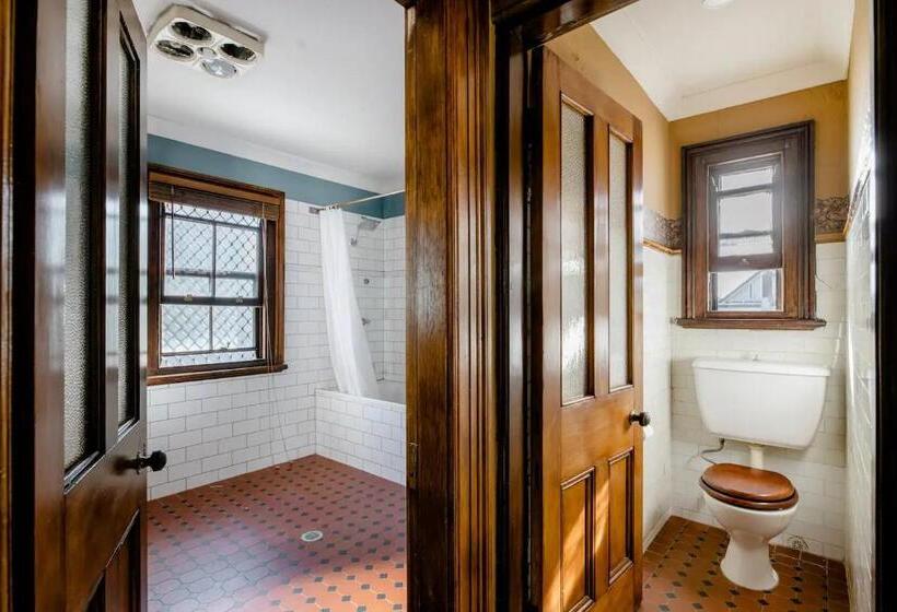 בית מלון כפרי The Mansion