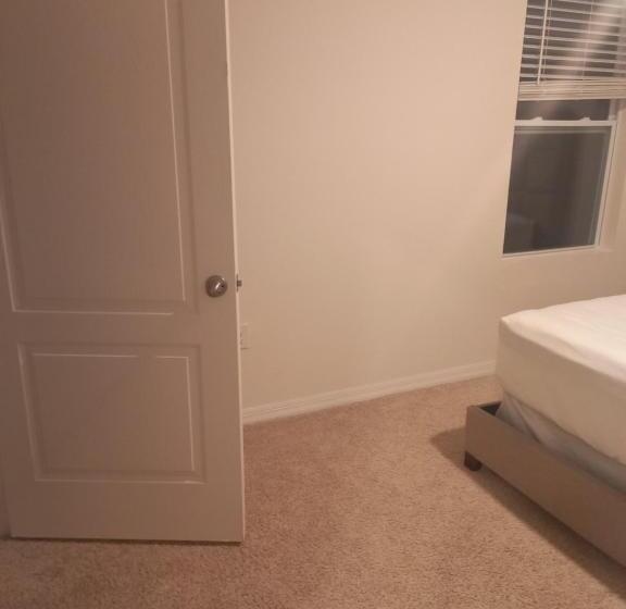 پانسیون Cozy Room