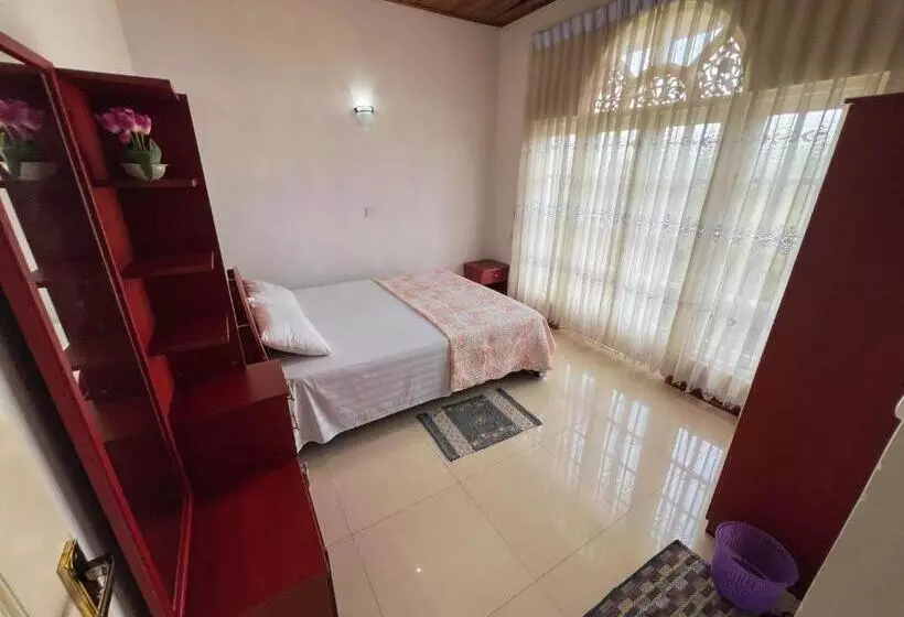 ペンション European B & B