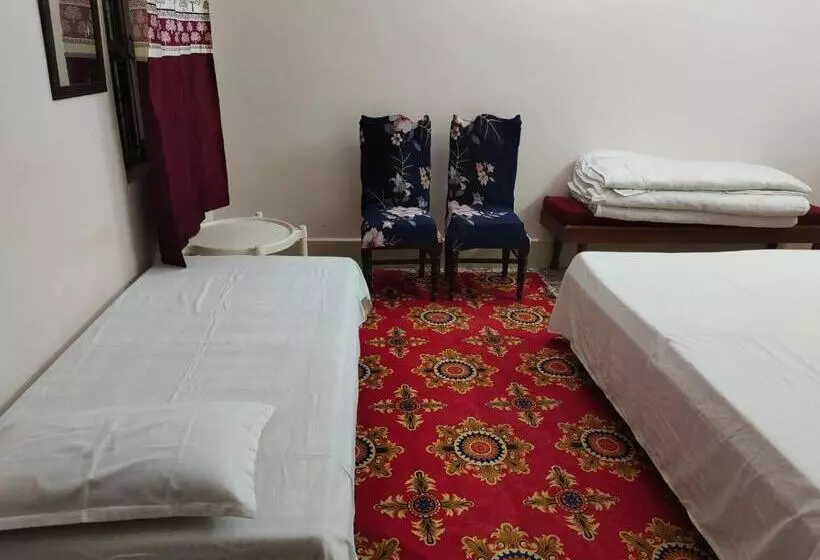 Majatalo Krishna Dhaam Bungalow Goverdhan, Mathura