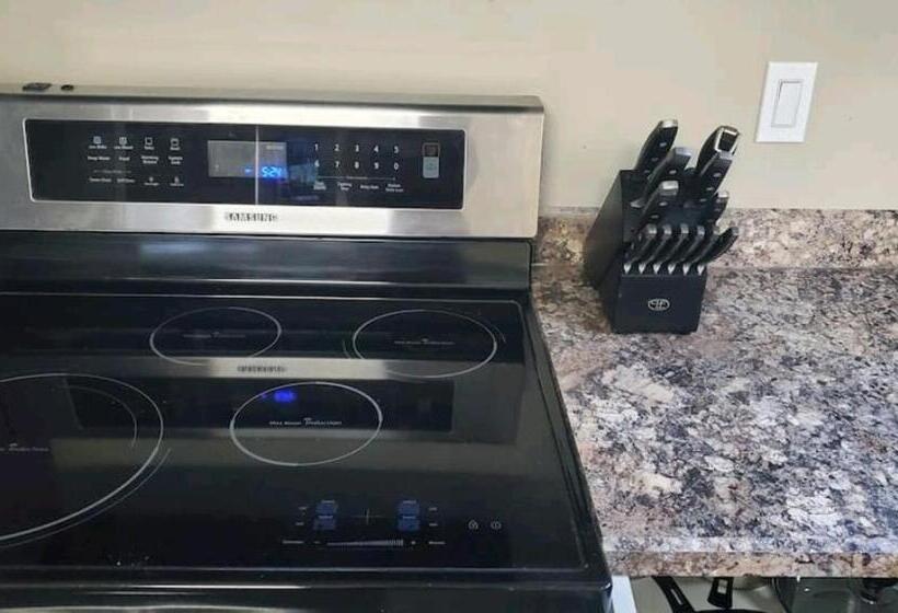 پانسیون Like Home