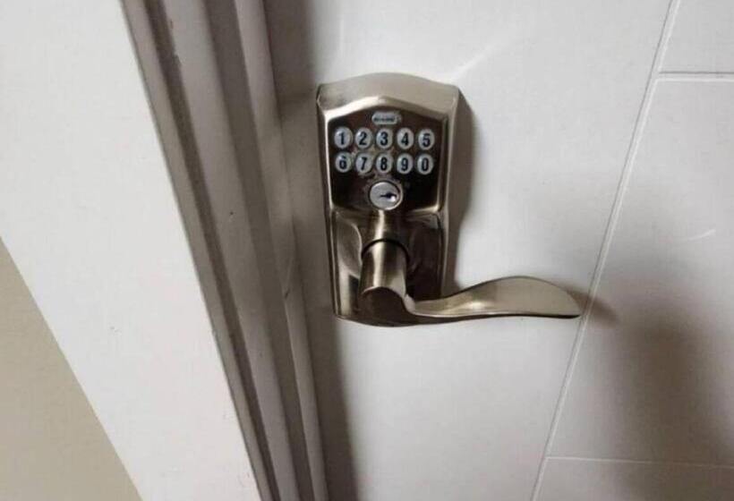 پانسیون Like Home