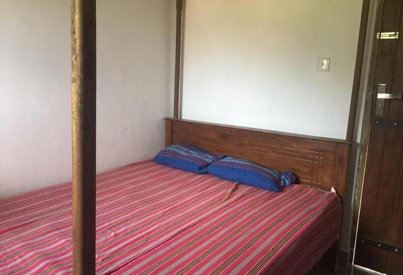 Majatalo Peacock Villa