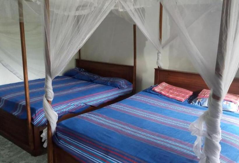 Majatalo Peacock Villa