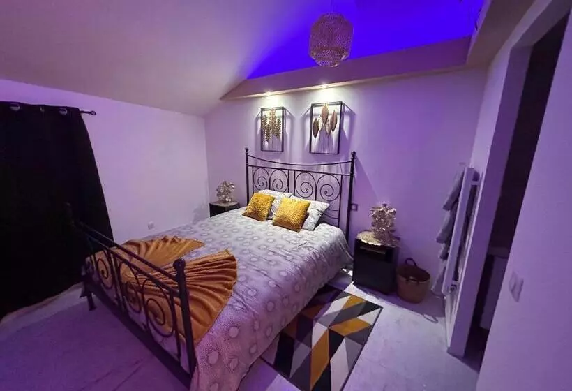 Majatalo Spa Jacuzzi Moon White