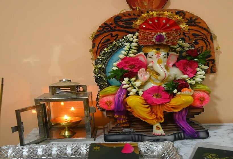 بنسيون Thendral Park Inn